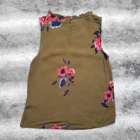 🖤 2/30$ 🖤 Khaki camisole flowers - Picture 2 of 3